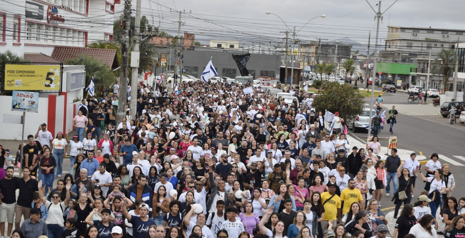 2ª Marcha para Jesus de Capão da Canoa reúne 8 mil pessoas